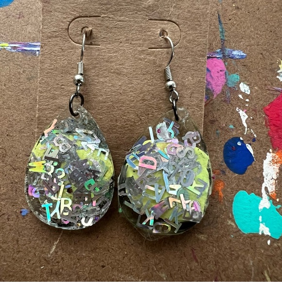 Silly Smiley Face Earrings - Picture 4 of 9